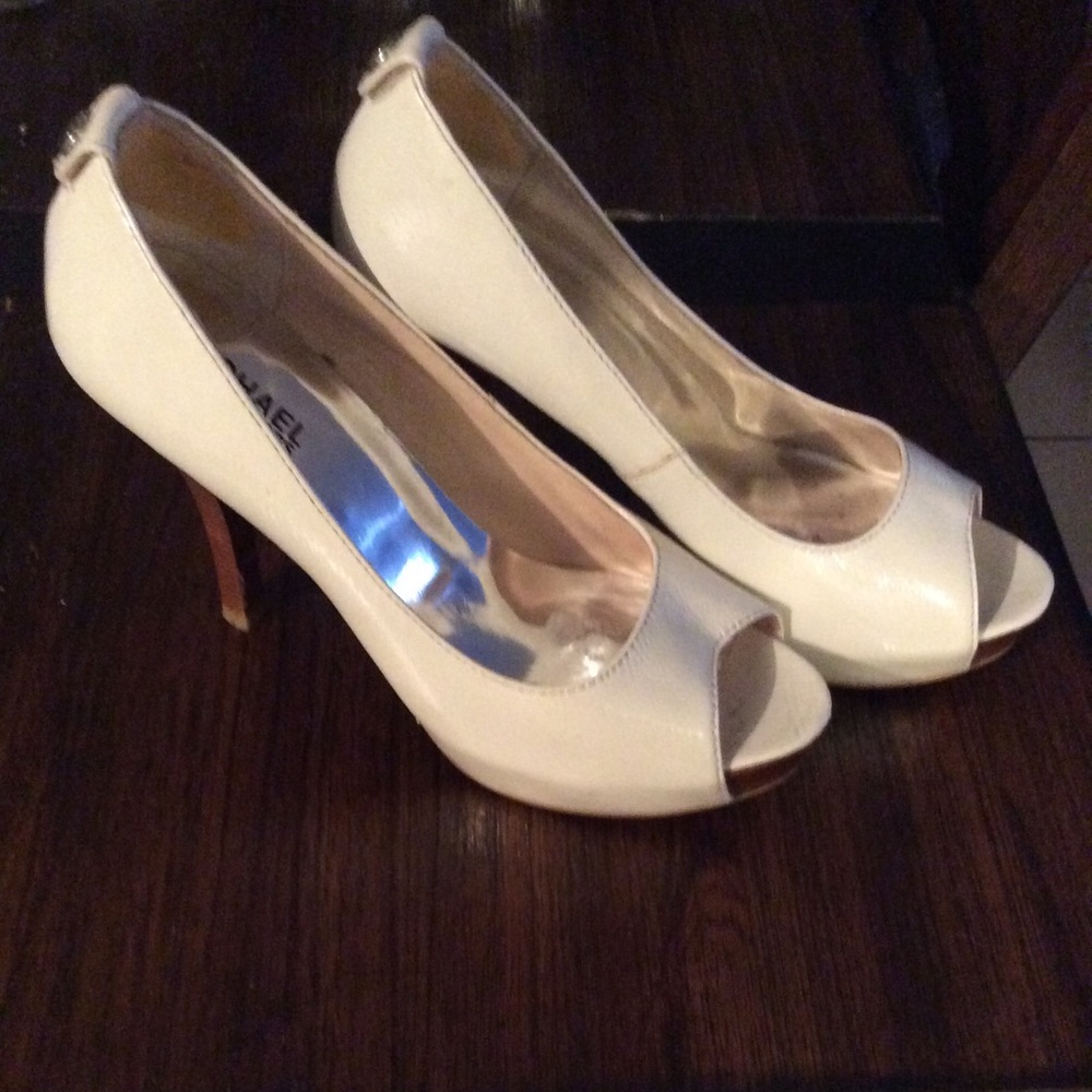 MK HEELS